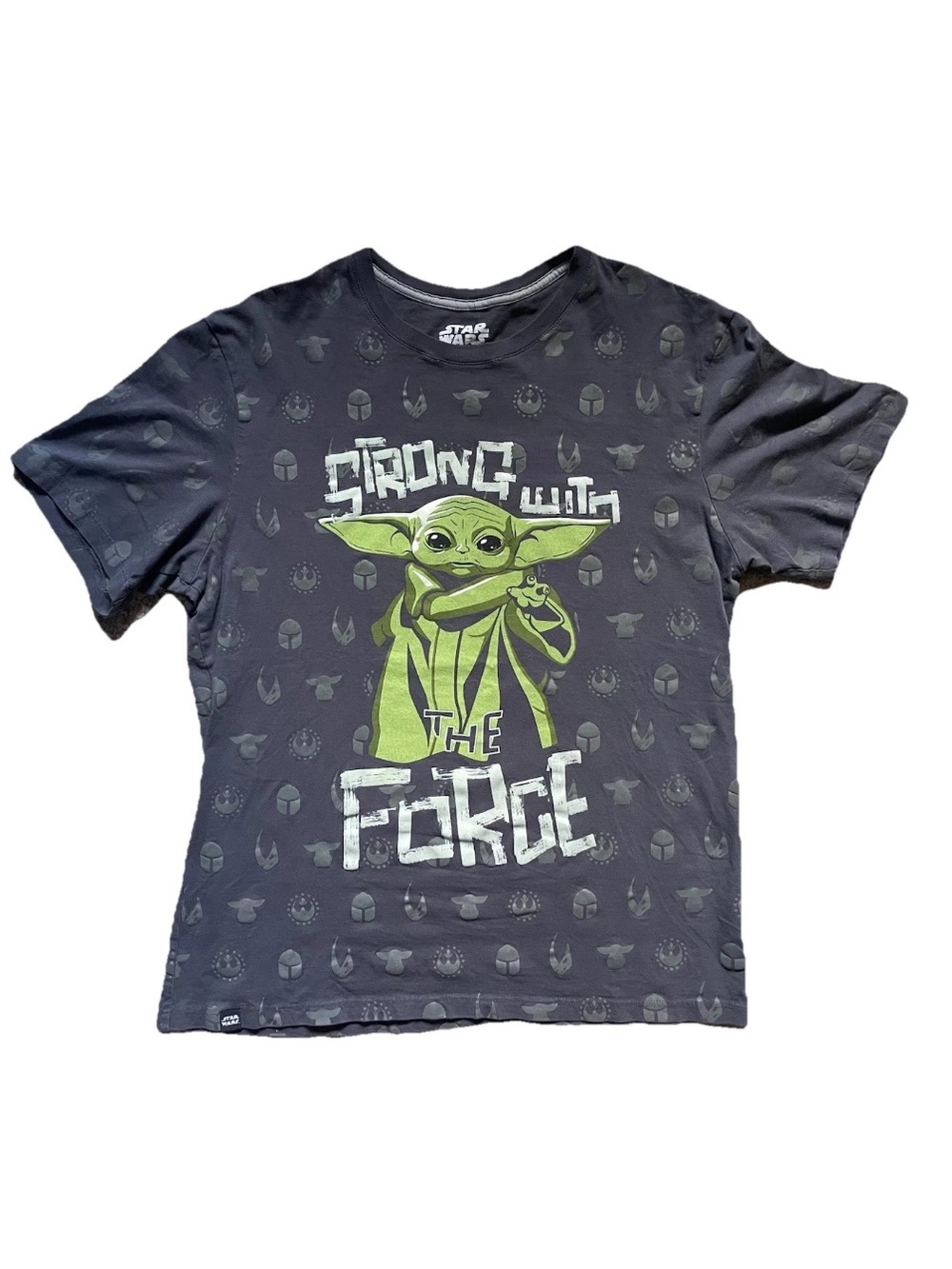 Glow in the dark Star Wars yoda shirt, medium